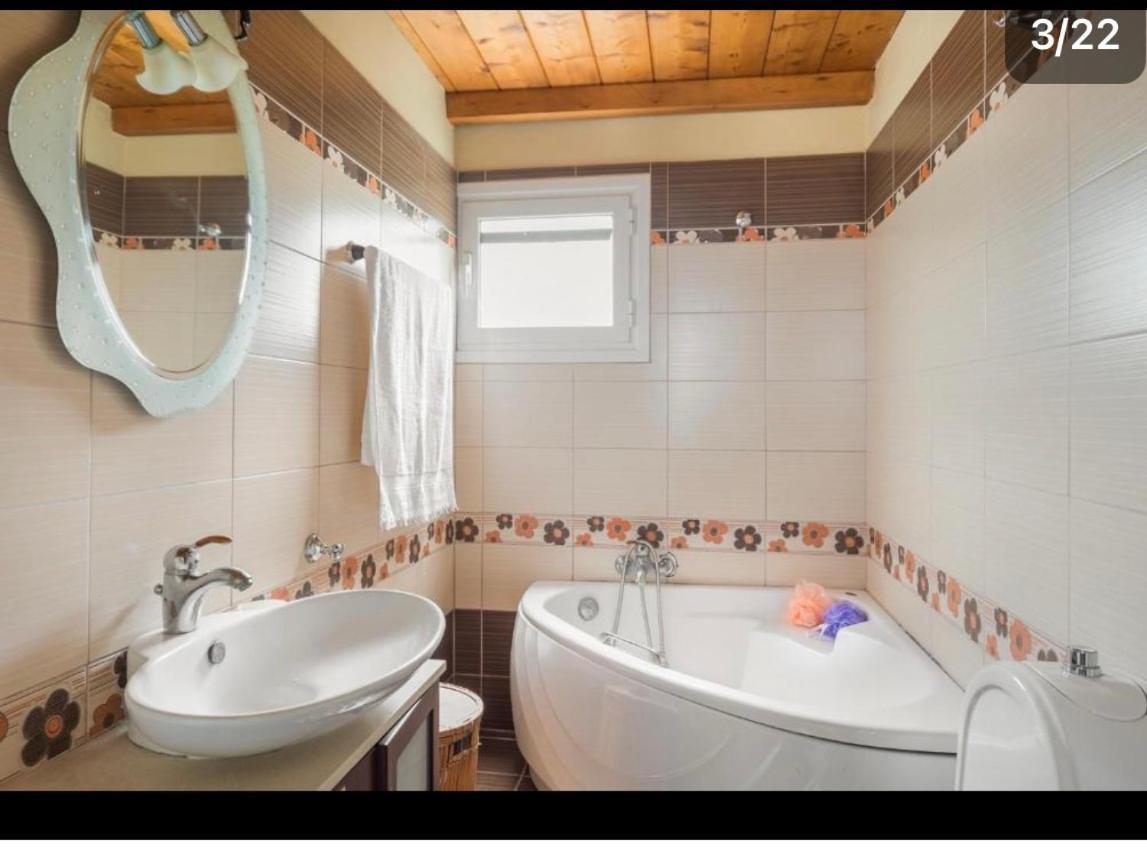 Makis Sea-view Apartment-corfu Port Apartment *