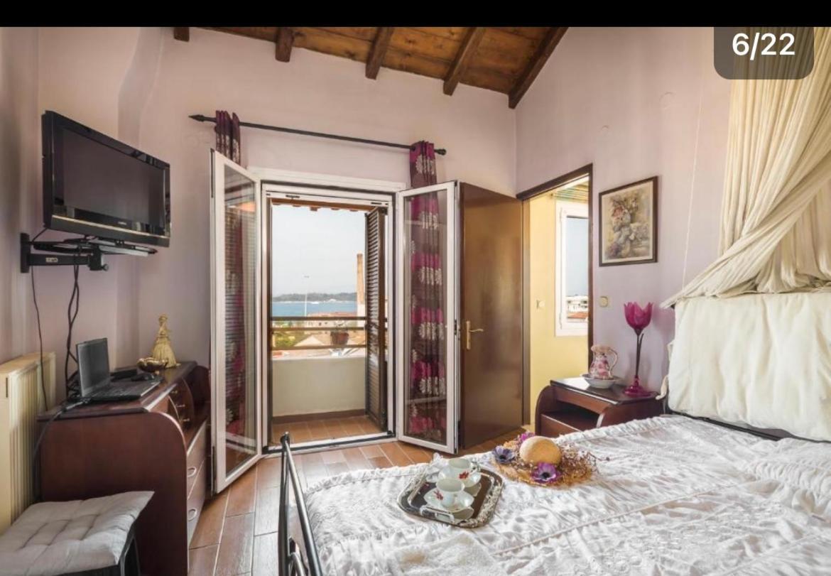 Makis Sea-view Apartment-corfu Port Apartment *