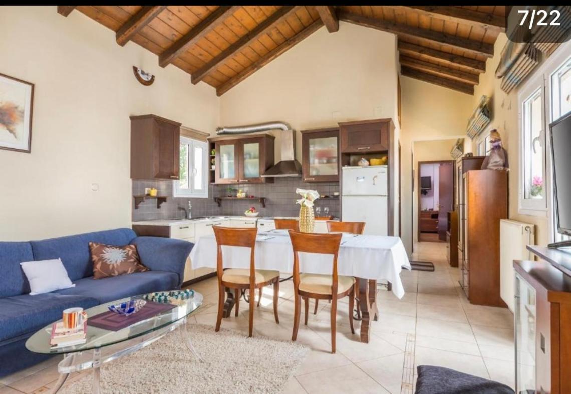 Makis Sea-view Apartment-corfu Port Apartment *